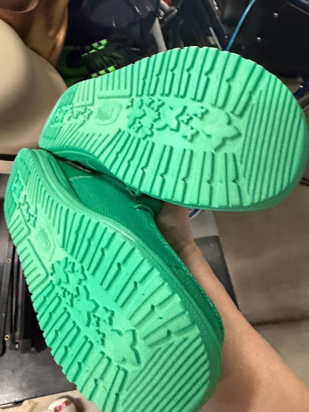 New Hey Dude Men’s Bright Green Wally Funk Slip-On Loafers,no box,no box - Picture 4 of 7
